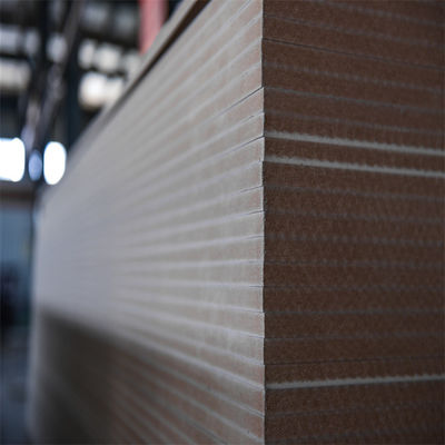 18 mm painel de fibra MDF resistente ao fogo com laminado HPL em estilo moderno para painéis de parede