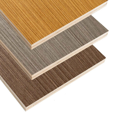 Densidade 680-830KG/M3 2-25mm 1220*2440mm Folha de melamina MDF para decoração interior
