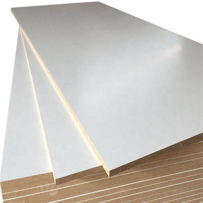 680-830KG/M3 Densidade Fibra de madeira 16mm 19mm Texturas brancas Melamina Mdf para armário de cozinha