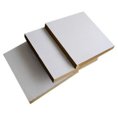 Placa de fibras de densidade média de 16 mm Branca brilhante/de madeira Melamina de grãos Mdf para fabricação de móveis