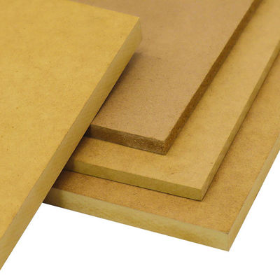 Tabela de MDF bruto de 18 mm de grau E1 E2 para requisições de decoração de interiores e móveis